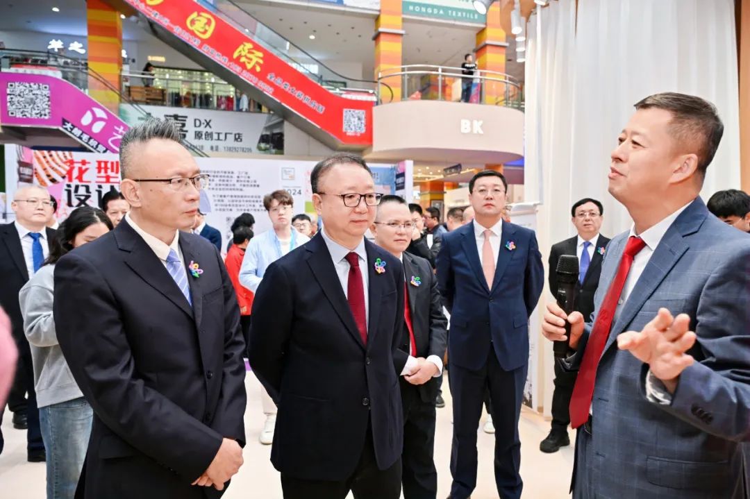 時尚潮 東莞造 | 第二十一屆中國（大朗）毛織產品交易會盛大開幕